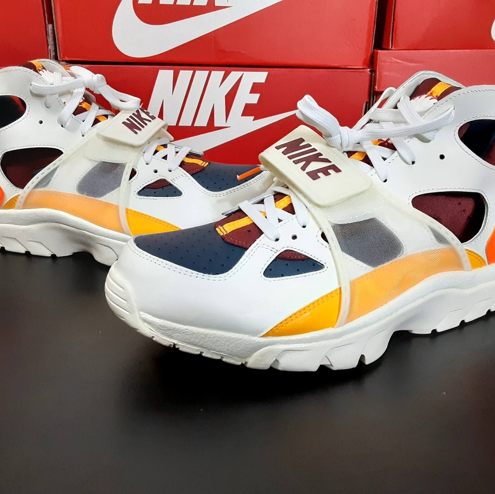 Brand New Nike Air Trainer Huarache City Pride Houston 2019